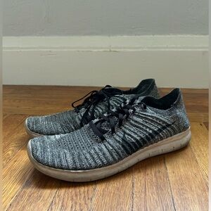Nike Men’s Free Run Flyknits